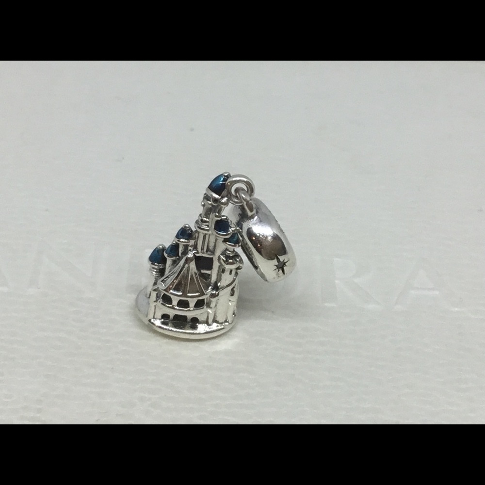 Pandora PARIS CASTLE Charm - Picture 4 of 8